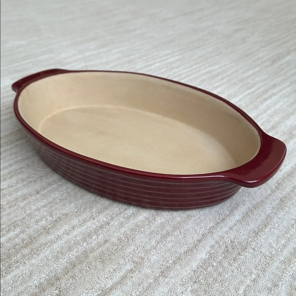 Like New PAMPERED CHEF Family Tradition Stoneware Oval Baker Casserole Cranberry